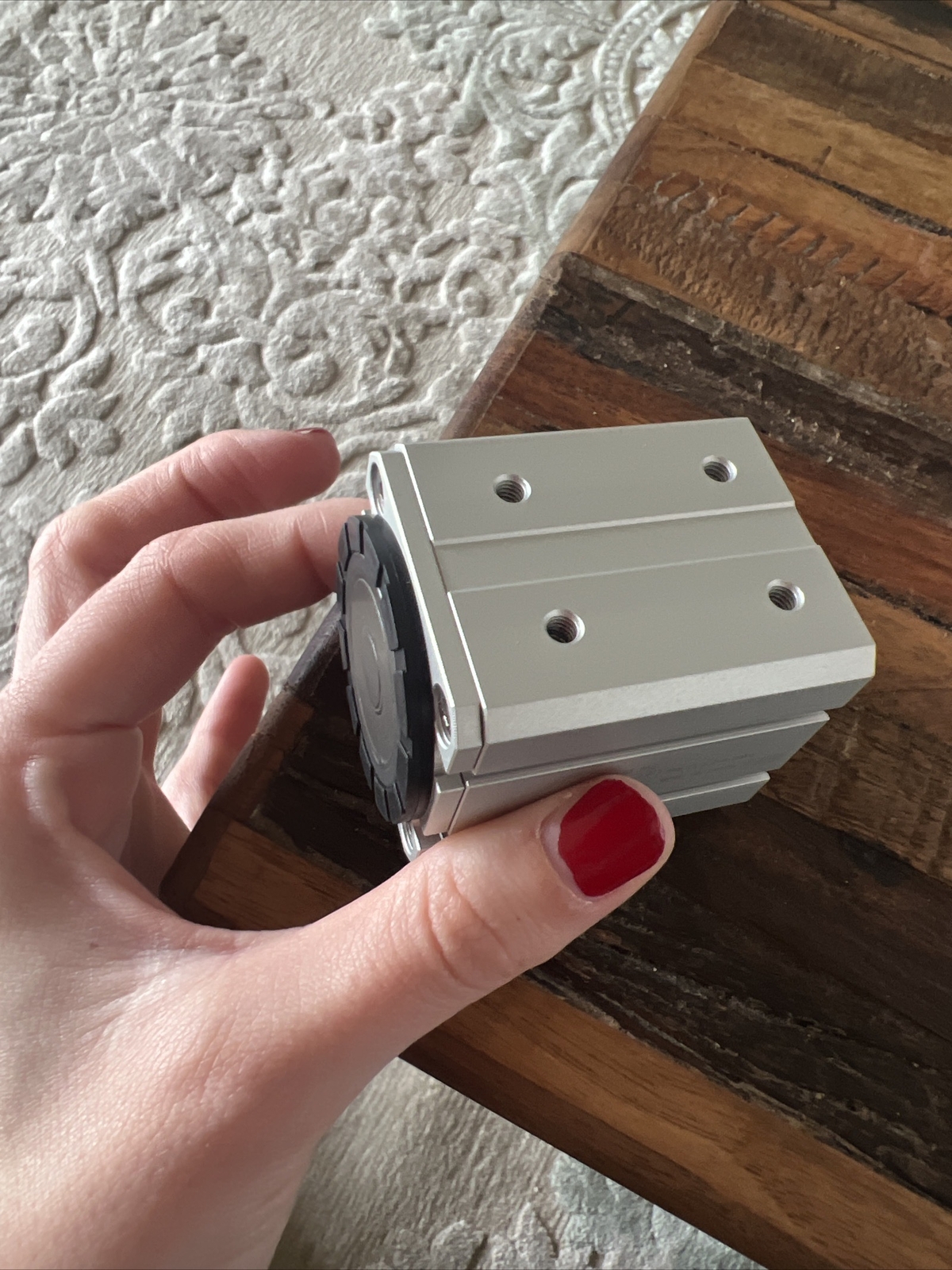 SMC MHM-25D Magnet gripper 25mm Bore NEW NO BOX SMC MHM-25D Magnet gripper 25mm Bore NEW NO BOX