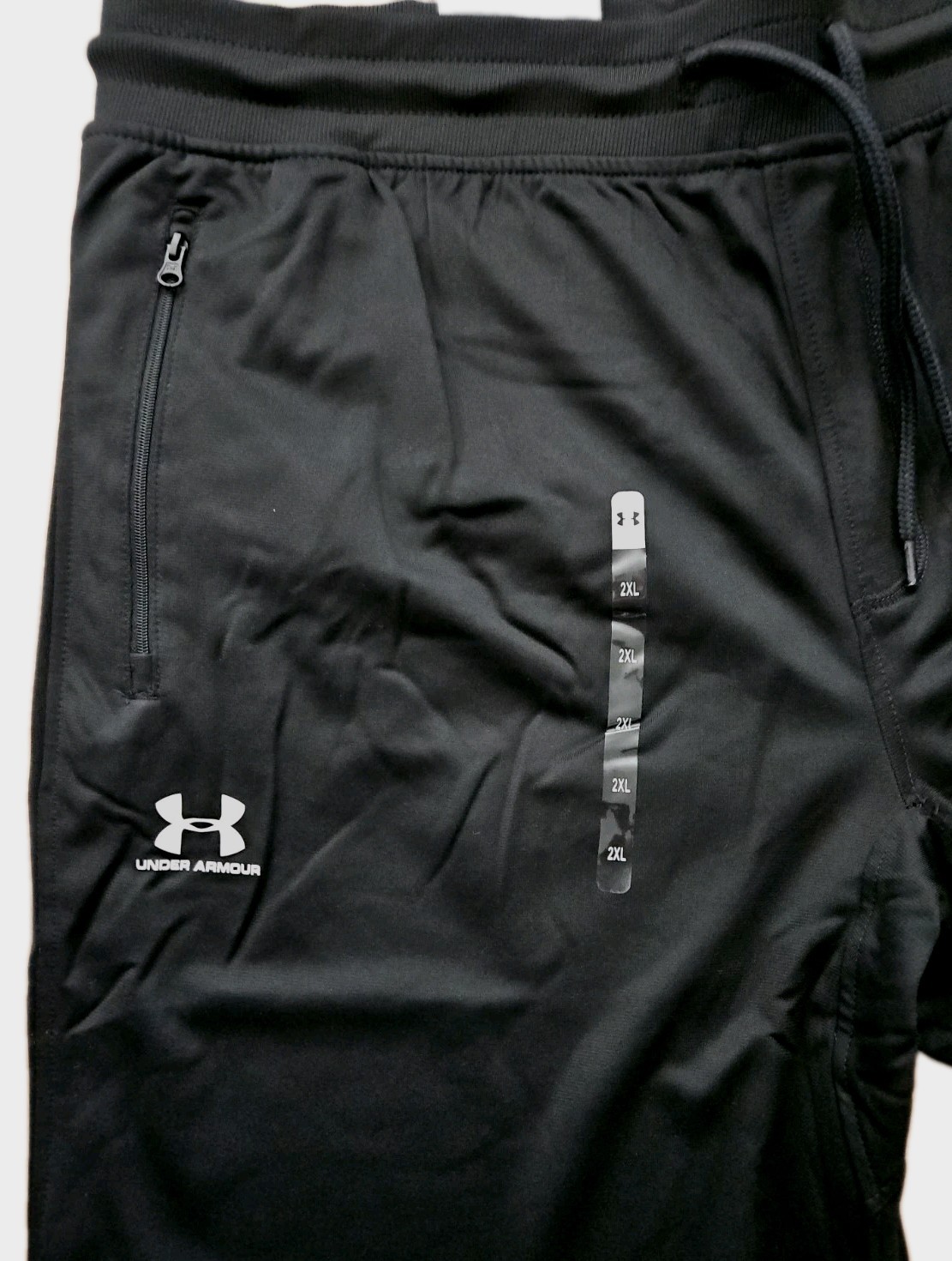 Under Armour UA Joggers Track Men\'s Light Fleece Logo Sweatpants Black 2XL. NWT Under Armour UA Joggers Track Men\'s Light Fleece Logo Sweatpants Black 2XL. NWT