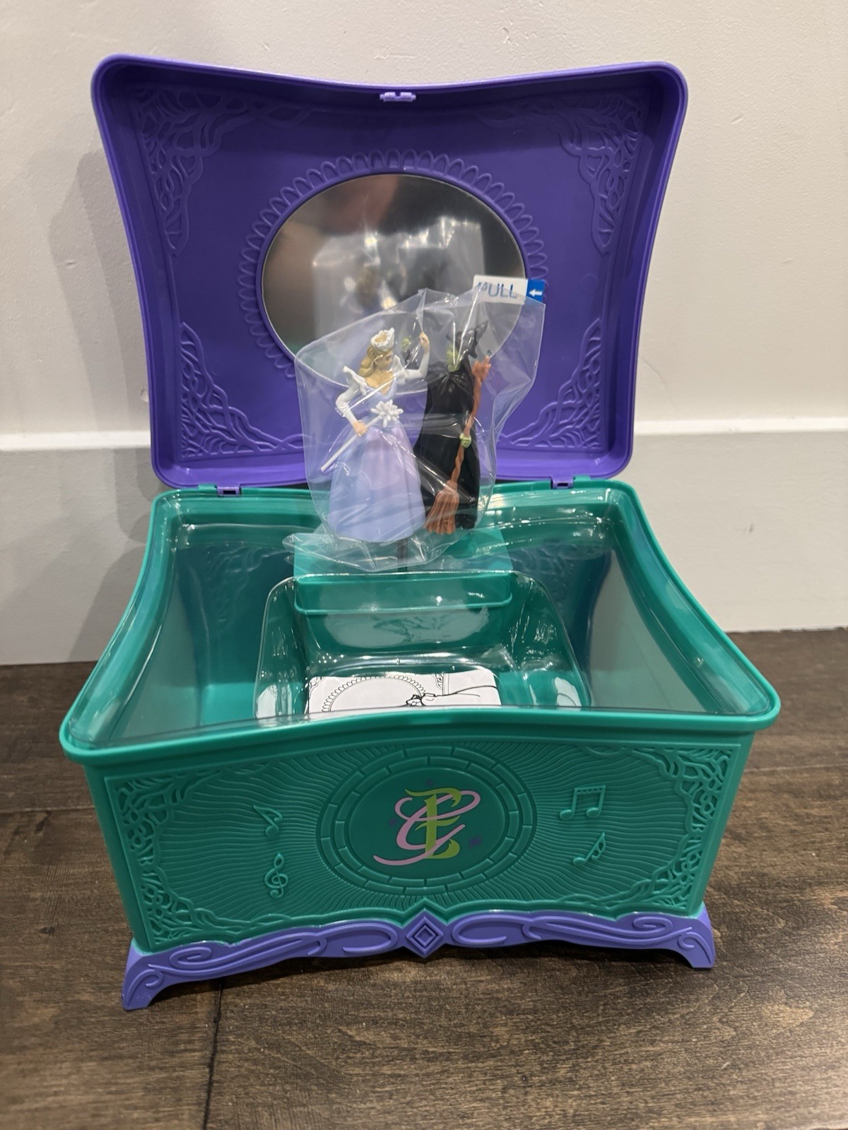 Wicked For Good Music Box Popcorn Bucket *SEALED* in plastic Cinemark Regal AMC Wicked For Good Music Box Popcorn Bucket *SEALED* in plastic Cinemark Regal AMC