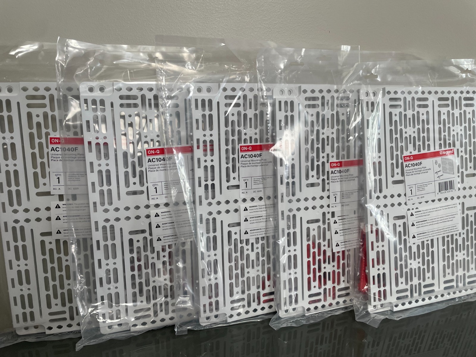 lot of 5 Legrand on-q Universal Mounting Plate 10\ lot of 5 Legrand on-q Universal Mounting Plate 10\