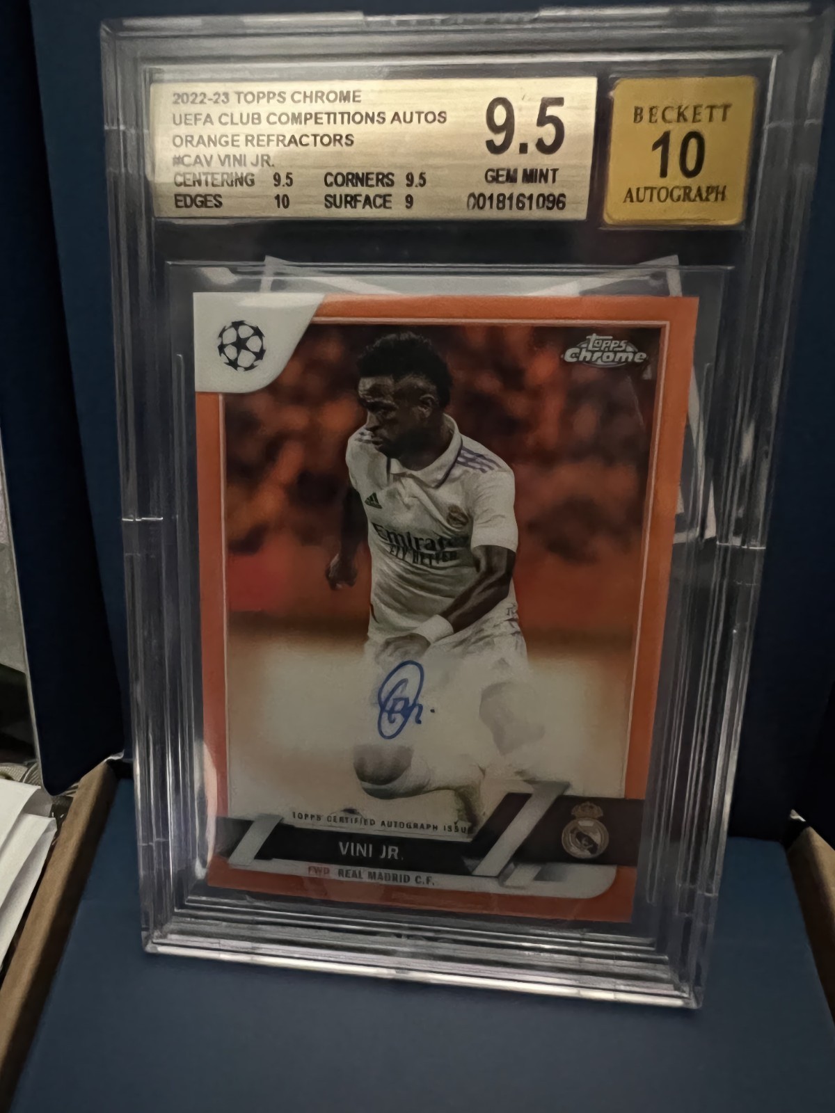 2022-23 Topps Chrome UEFA Champions Viní Jr. Orange Refractor Real Madrid Brazil