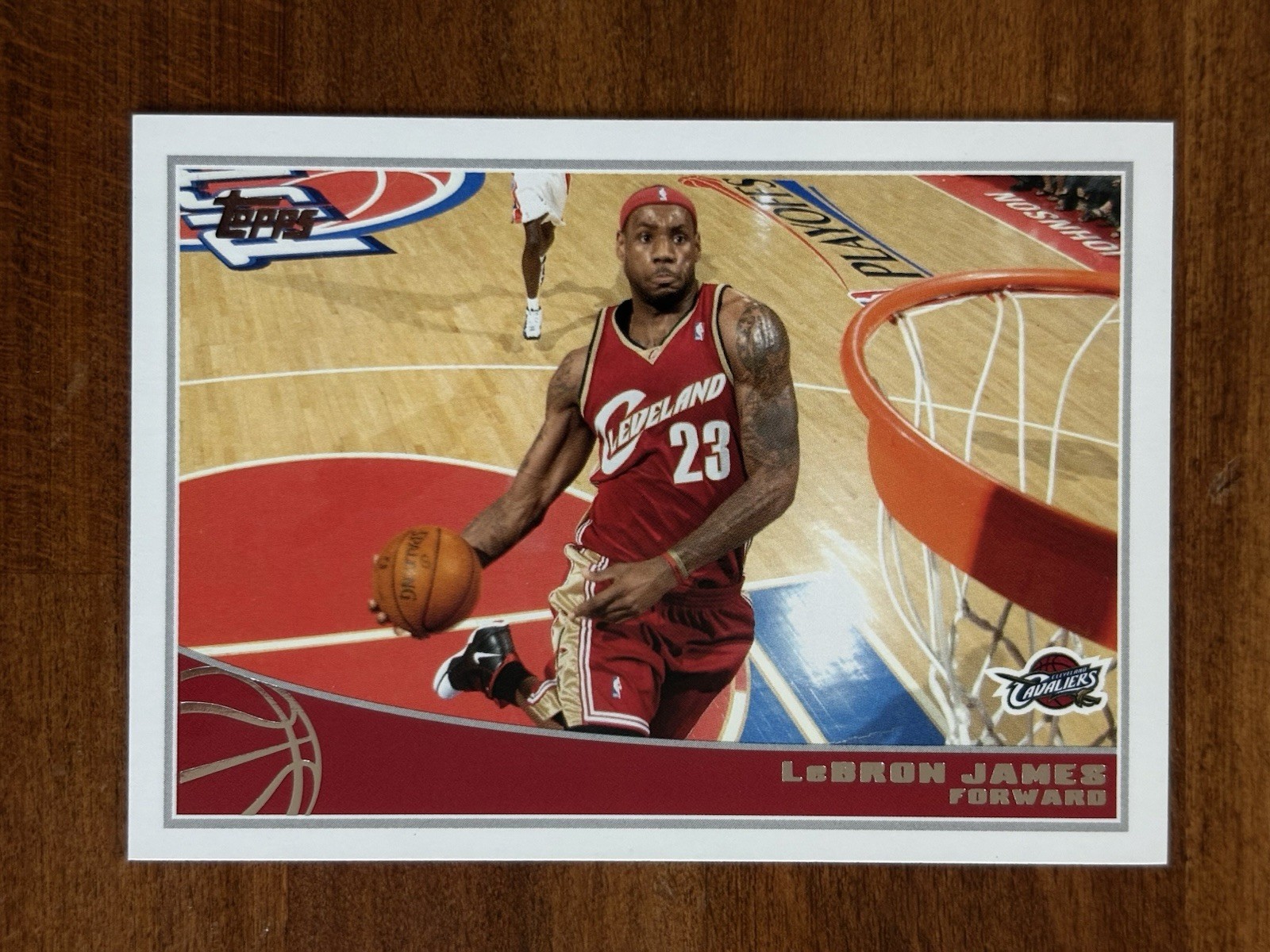 2009-10 Topps LeBron James #42 Cleveland Cavaliers Basketball Card 2009-10 Topps LeBron James #42 Cleveland Cavaliers Basketball Card