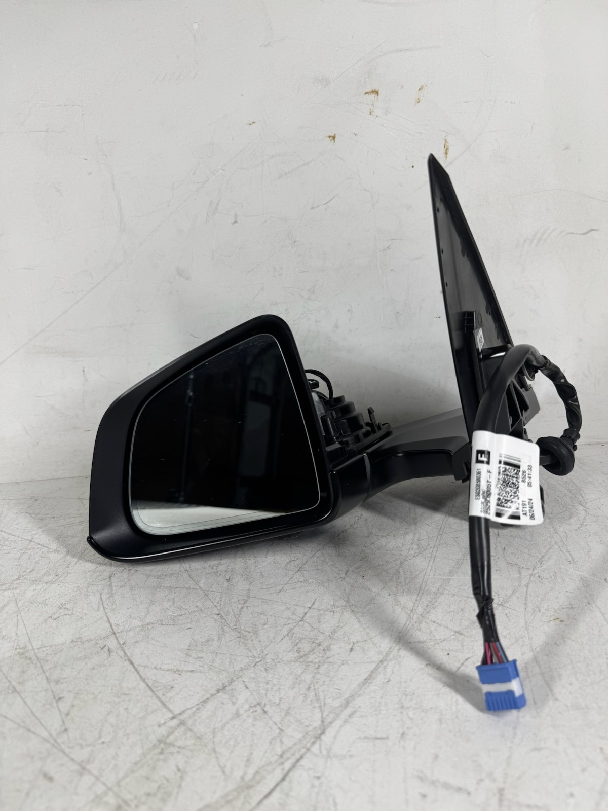 2020-2023 Tesla Model Y Exterior Mirror Assembly Premium OEM 1594111-00-D 2020-2023 Tesla Model Y Exterior Mirror Assembly Premium OEM 1594111-00-D