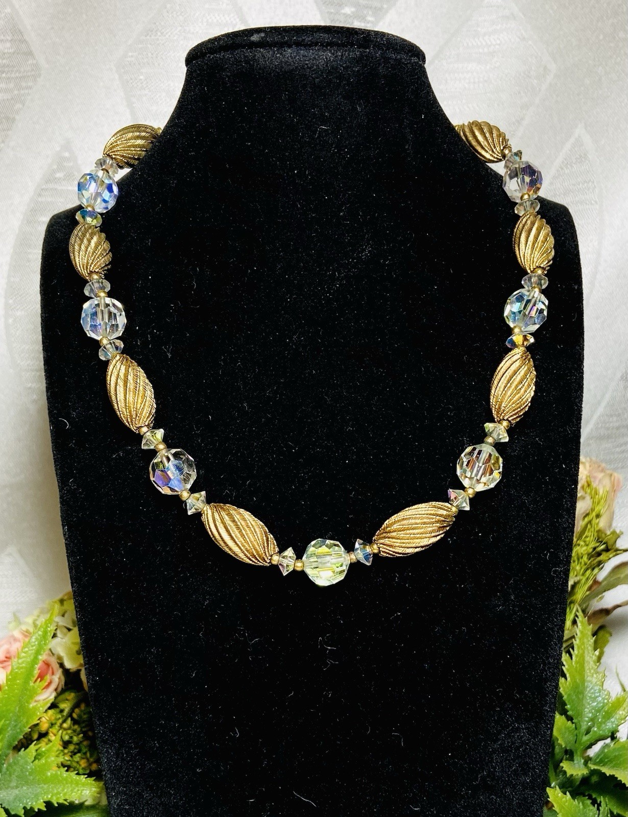 Vintage Signed LISNER Aurora Borealis Crystal Gold Tone Beaded Necklace 15-16\