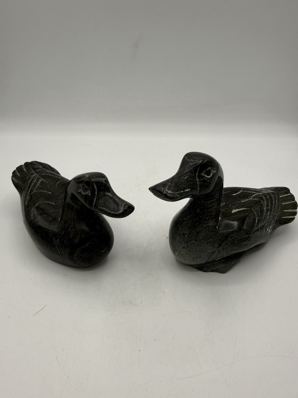 Vintage Hand Carved Serpentine Soapstone Ducks Figurines Paperweights Set Of Two Vintage Hand Carved Serpentine Soapstone Ducks Figurines Paperweights Set Of Two