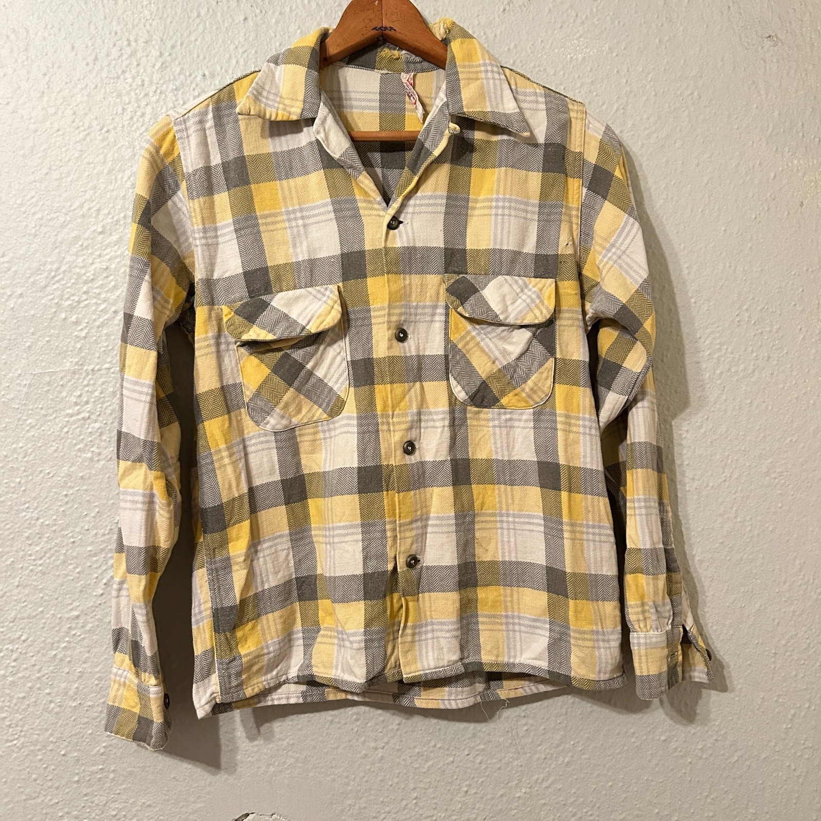 READ Vtg 50s Brent Mens S Loop Collar Shirt Rockabilly Yellow Plaid Distressed