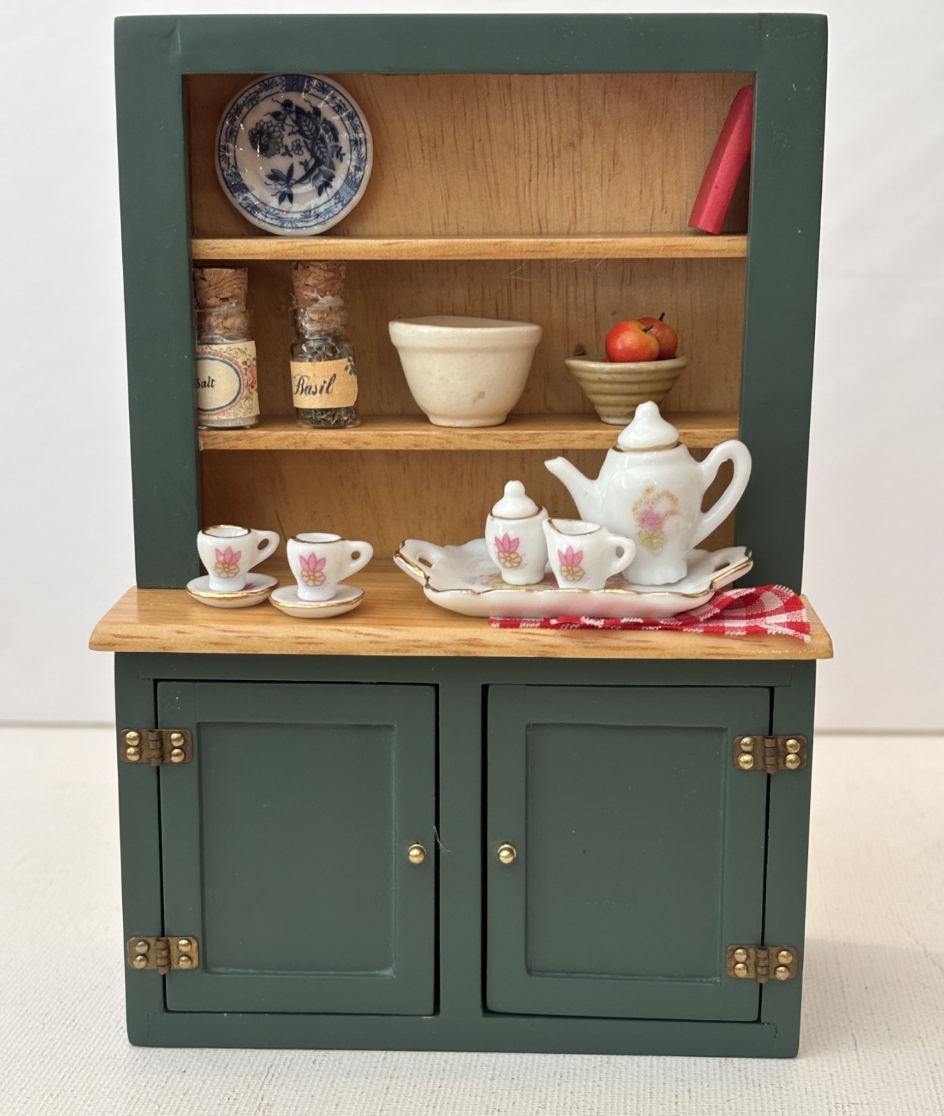 Dollhouse miniature lot painted wood hutch/cupboard + extras,  1:12