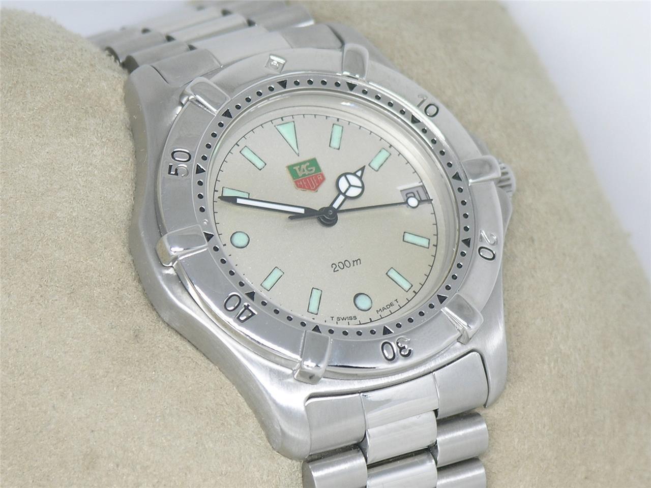 Vintage 37mm Tag Heuer 200m \