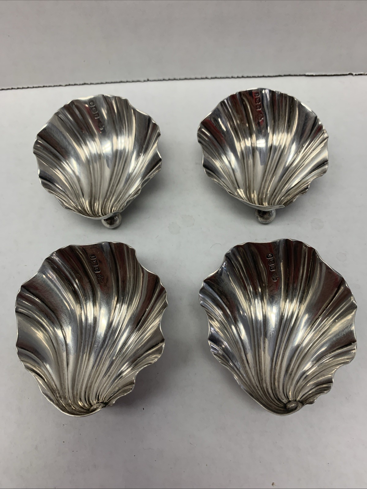 4 Antique 1911 Sheffield Sterling Silver Shell Butter Chips Pats Salt Cellars