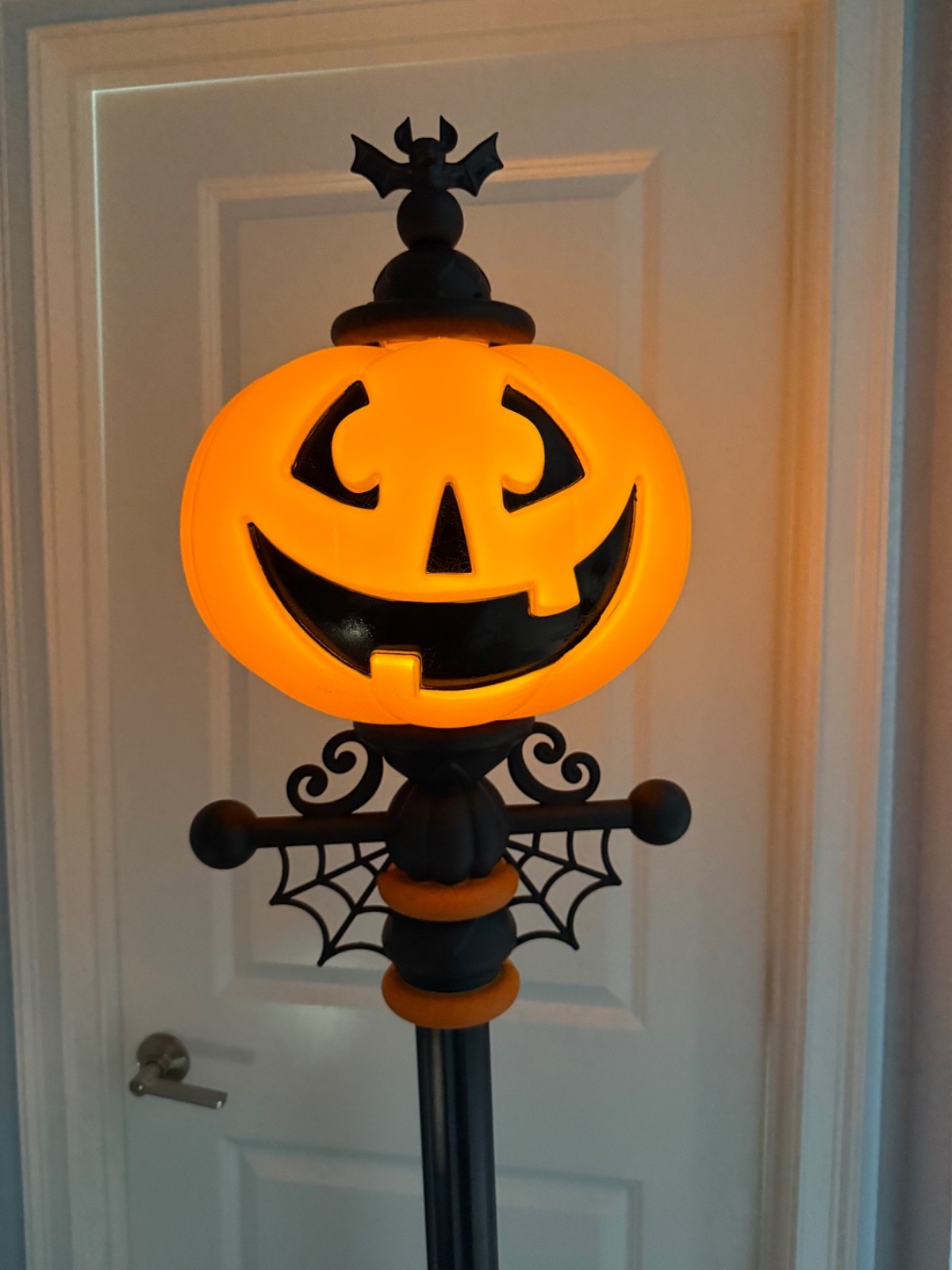 Hyde and Eek Halloween 6 ft Pumpkin LED Street Lamp Indoor/Outdoor RARE
