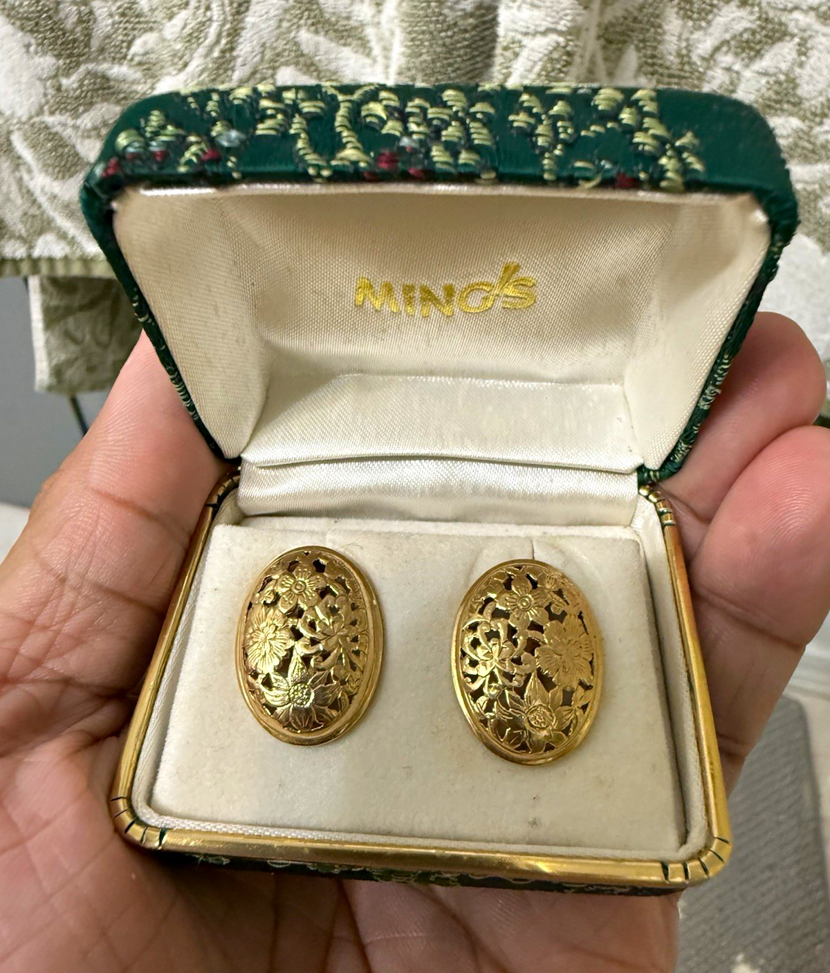Vintage MING’S 14K Yellow Gold Floral Openwork Oval Earrings 6.8g w/ Box