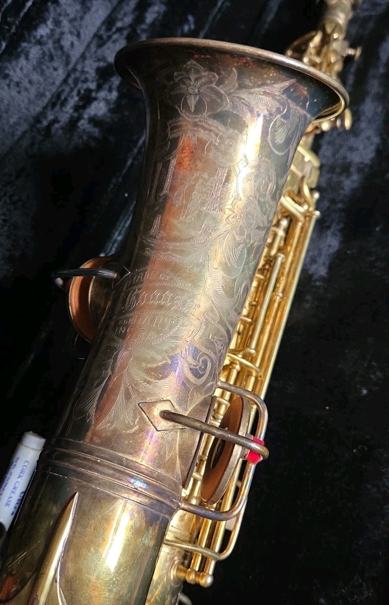 C. G. CONN Elkhart Indiana, Eb ALTO  SAXOPHONE Original GOLD  PLATE 1923 