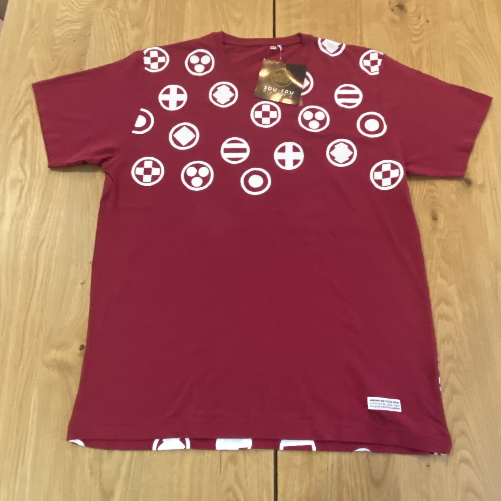 UNIQLO NWT UT x SOU SOU T-Shirt Men\'s Size large AOP Red White KYOTO UNIQLO NWT UT x SOU SOU T-Shirt Men\'s Size large AOP Red White KYOTO