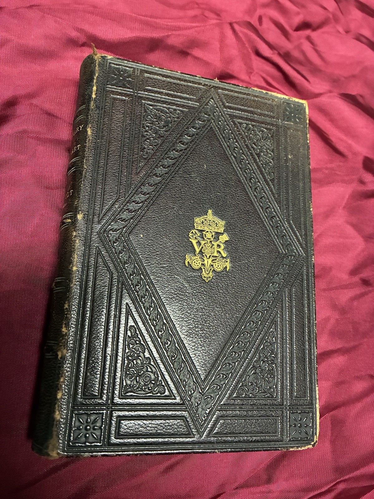 Rare Victoria Period 1854 “The Dictionary of Terms In Art”  Royal V & R Crest