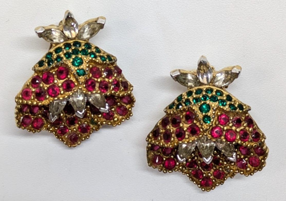 VTG Jomaz Joseph Mazer Green & Red Rhinestone Flower Gold Tone Clip on Earrings