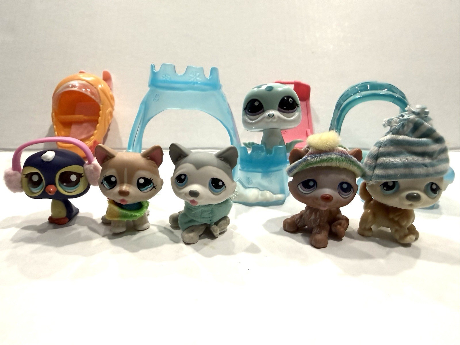 Littlest Pet Shop LPS #70 Red Orange Husky Dog #1012 #38 #68 #2495 w Accessories Littlest Pet Shop LPS #70 Red Orange Husky Dog #1012 #38 #68 #2495 w Accessories