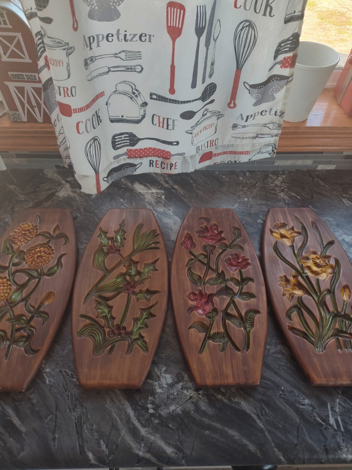 • Vintage 1960s Michigan Composition & Lamp Co Floral Wall Art - Set of 4 • Vintage 1960s Michigan Composition & Lamp Co Floral Wall Art - Set of 4