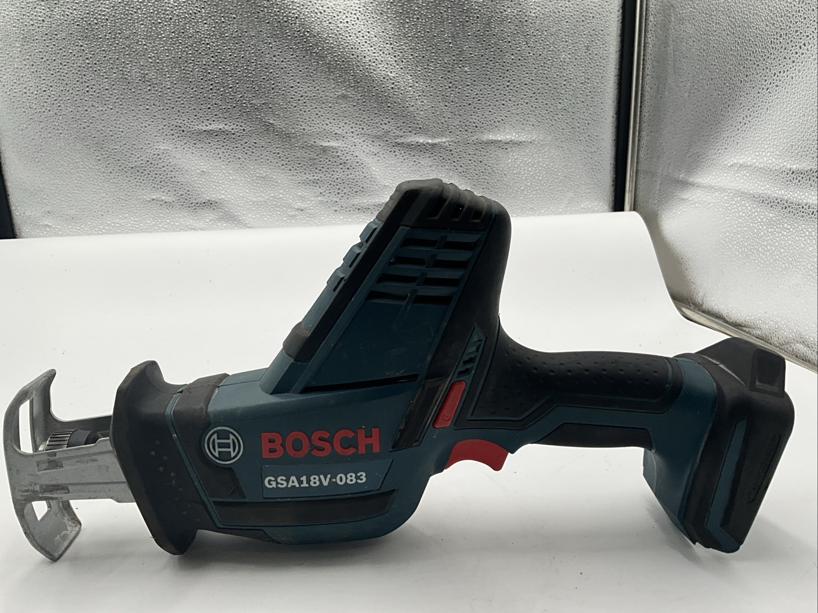 Bosch GSA18V-083 18v Compact Cordless Reciprocating Saw W/ Battery 2.0ah 18v Bosch GSA18V-083 18v Compact Cordless Reciprocating Saw W/ Battery 2.0ah 18v