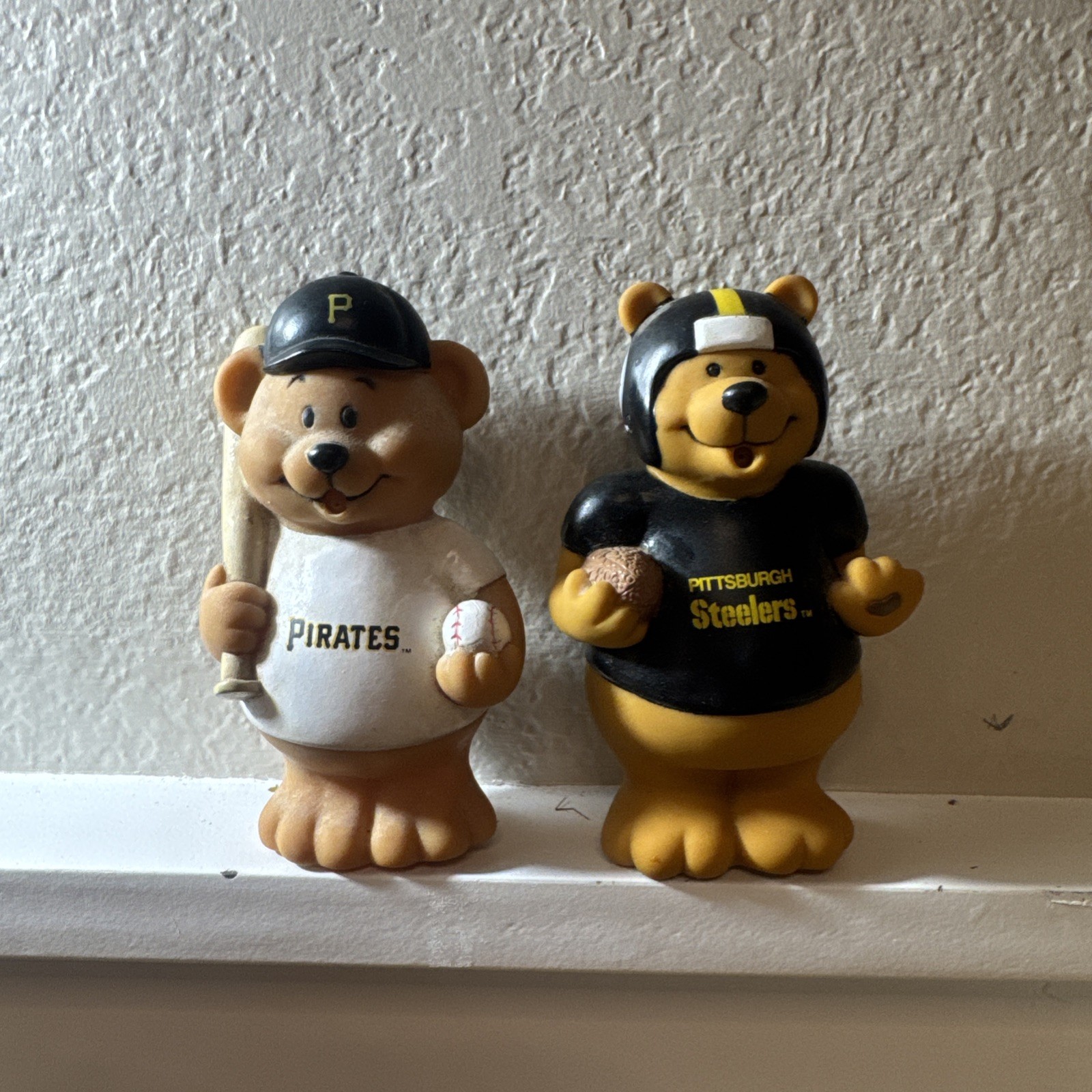 Rare Set: Pittsburg Pirates + Steelers Russ Berrie Lil Squirt Bear Vintage 1991 Rare Set: Pittsburg Pirates + Steelers Russ Berrie Lil Squirt Bear Vintage 1991