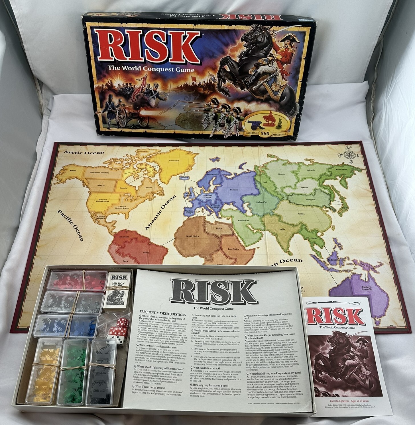 1993 Risk Board Game by Parker Brothers Complete in Very Good Cond 