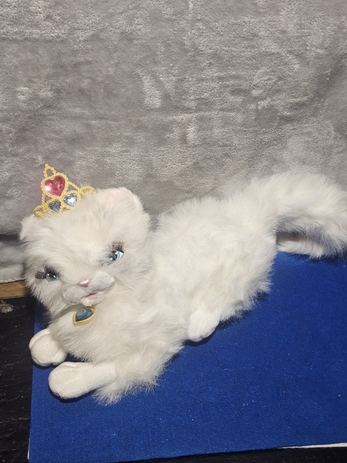 Vintage 2004 Mattel Barbie B5881 Interactive Plush White Cat Working 18\