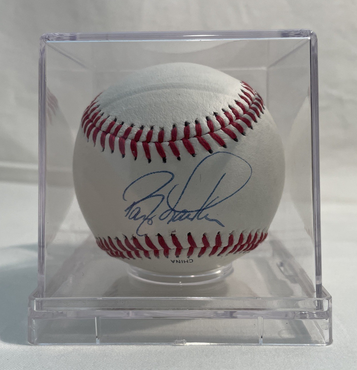 Reds Legend Barry Larkin Cincinnati Reds Autographed Signed Rawlings Baseball Reds Legend Barry Larkin Cincinnati Reds Autographed Signed Rawlings Baseball