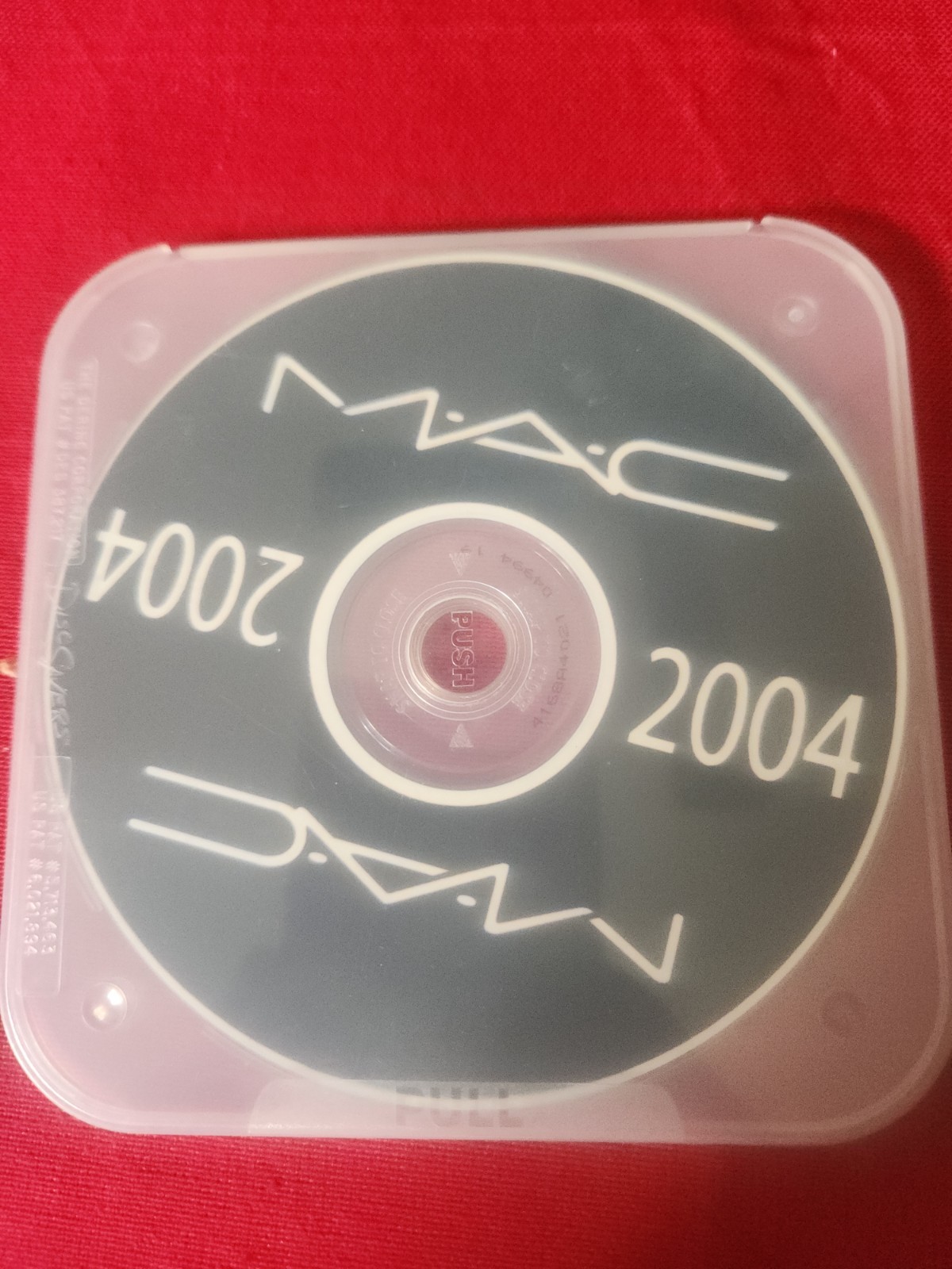 2004 Mac Pro Make Up Artist Training Manual On Cd