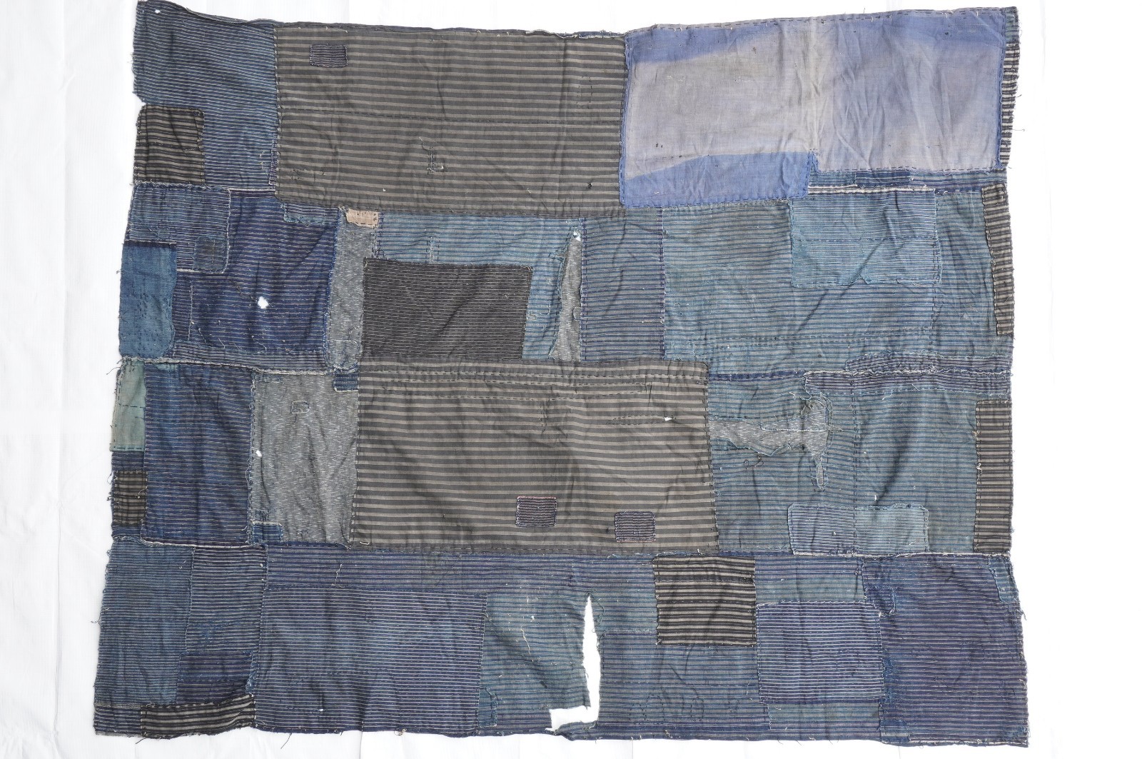 Boro Japanese Antique Fabric Indigo Aizome Cotton Textile 61 × 49