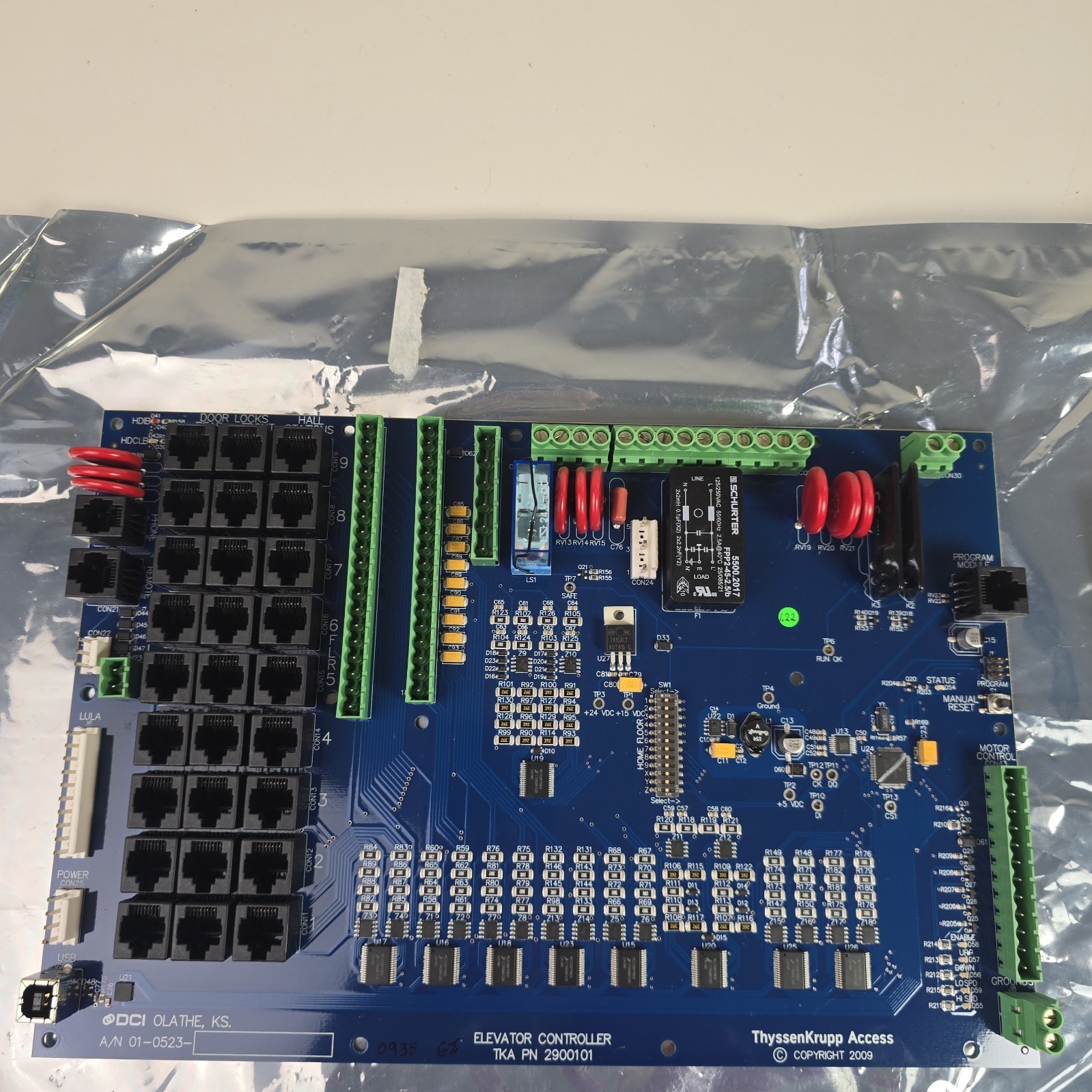 ThyssenKrupp Access 2900101 Elevator Controller OPEN Pkg **READ** ThyssenKrupp Access 2900101 Elevator Controller OPEN Pkg **READ**