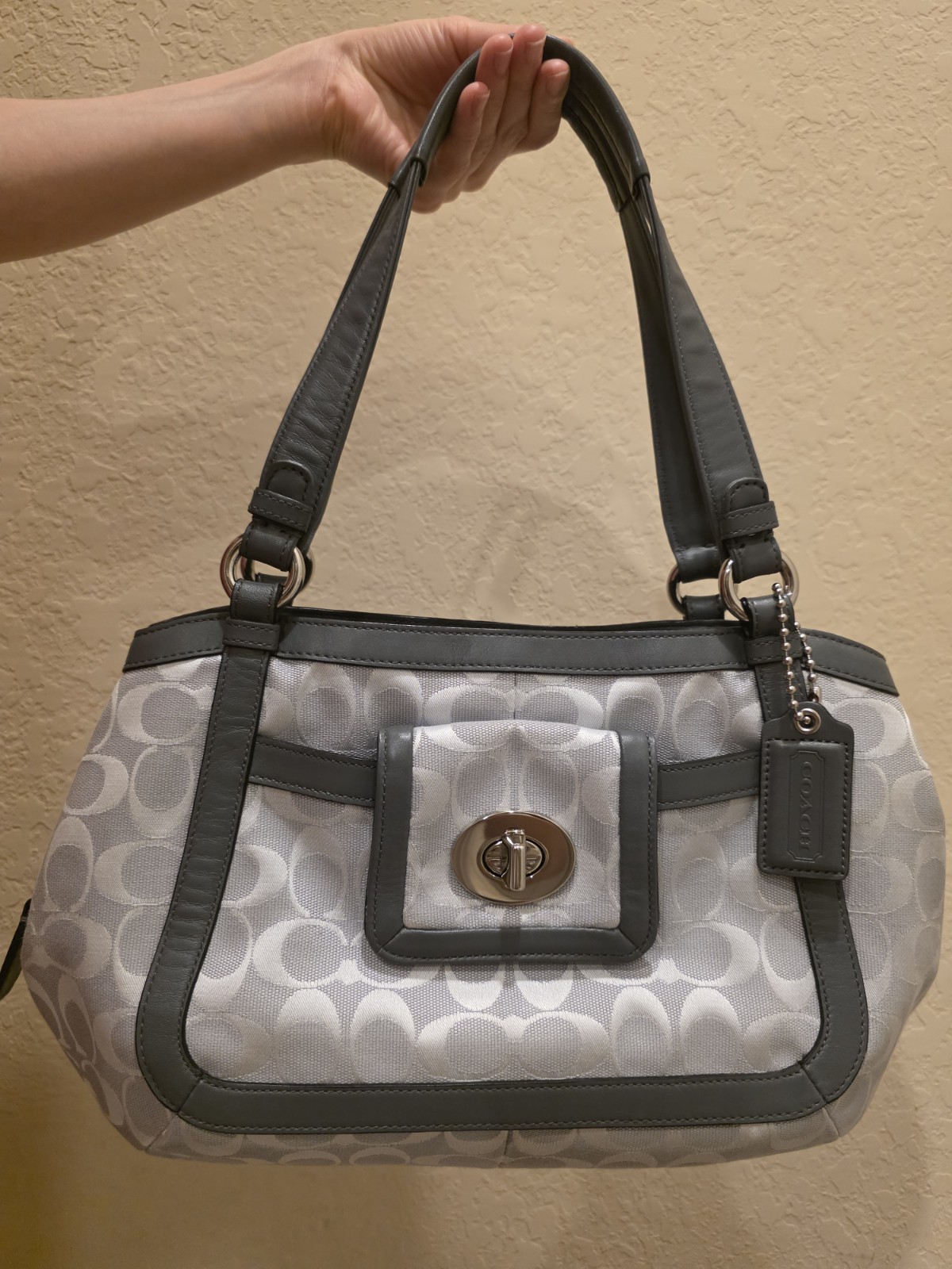 COACH SIGNATURE DELUXE BAG/TOTE PURSE F14934 GRAY (CON75) COACH SIGNATURE DELUXE BAG/TOTE PURSE F14934 GRAY (CON75)