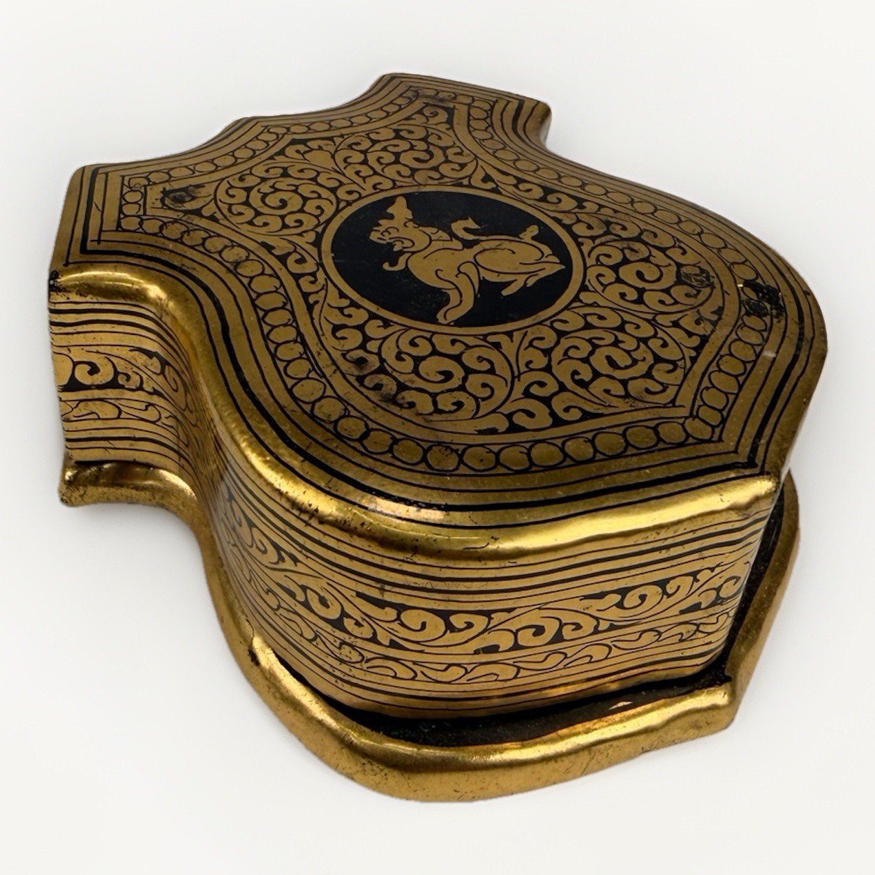 Vintage Burmese Burma Real Gold & Black Finished Betel Nut Lacquer Box Lacquered Vintage Burmese Burma Real Gold & Black Finished Betel Nut Lacquer Box Lacquered