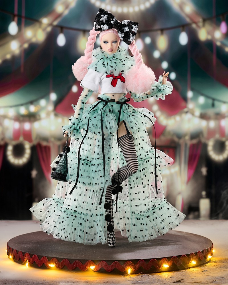 Le Cirque Cabaret Clownesque Nadja Rhymes Nu Face Fashion Royalty Integrity Toys