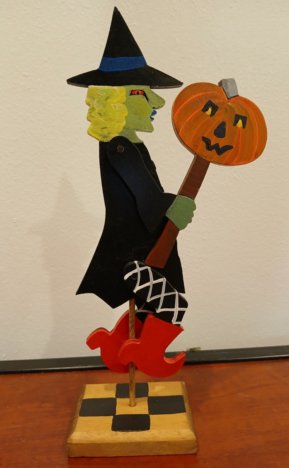 Nancy Thomas Handmade Folk Art Witch Moving Arms & Legs Signed 2009 8.75 Nancy Thomas Handmade Folk Art Witch Moving Arms & Legs Signed 2009 8.75