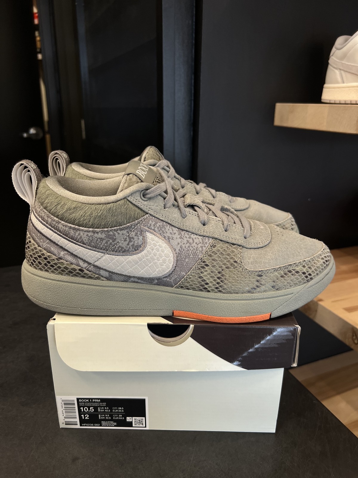 Nike Book 1 Premium Hike Size 10.5, PREOWNED