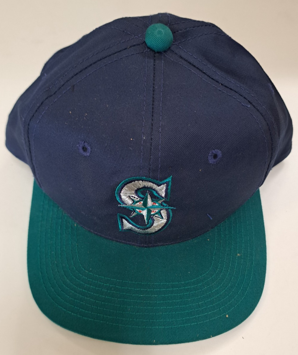 Vintage 90’s Seattle Mariners Baseball SnapBack Hat Outdoor Cap Navy Teal MLB Vintage 90’s Seattle Mariners Baseball SnapBack Hat Outdoor Cap Navy Teal MLB
