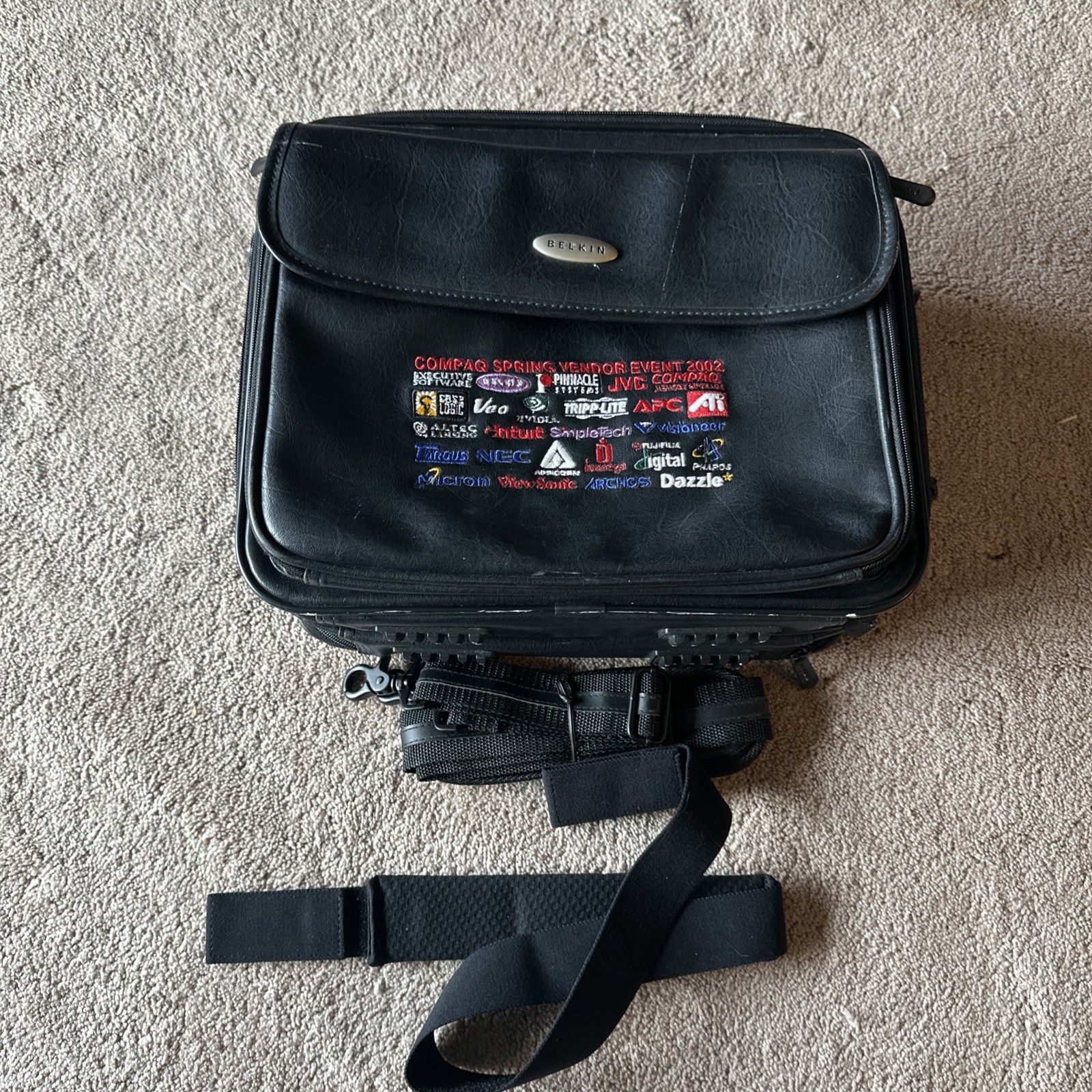 Vintage Compaq Spring Vendor Event 2002 Belmont Leather Case 