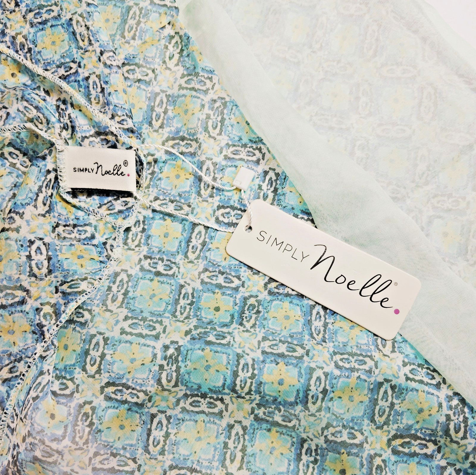 NWT Simply Noelle Womens Infinity Multicolor Polyester Loop Scarf,  One size