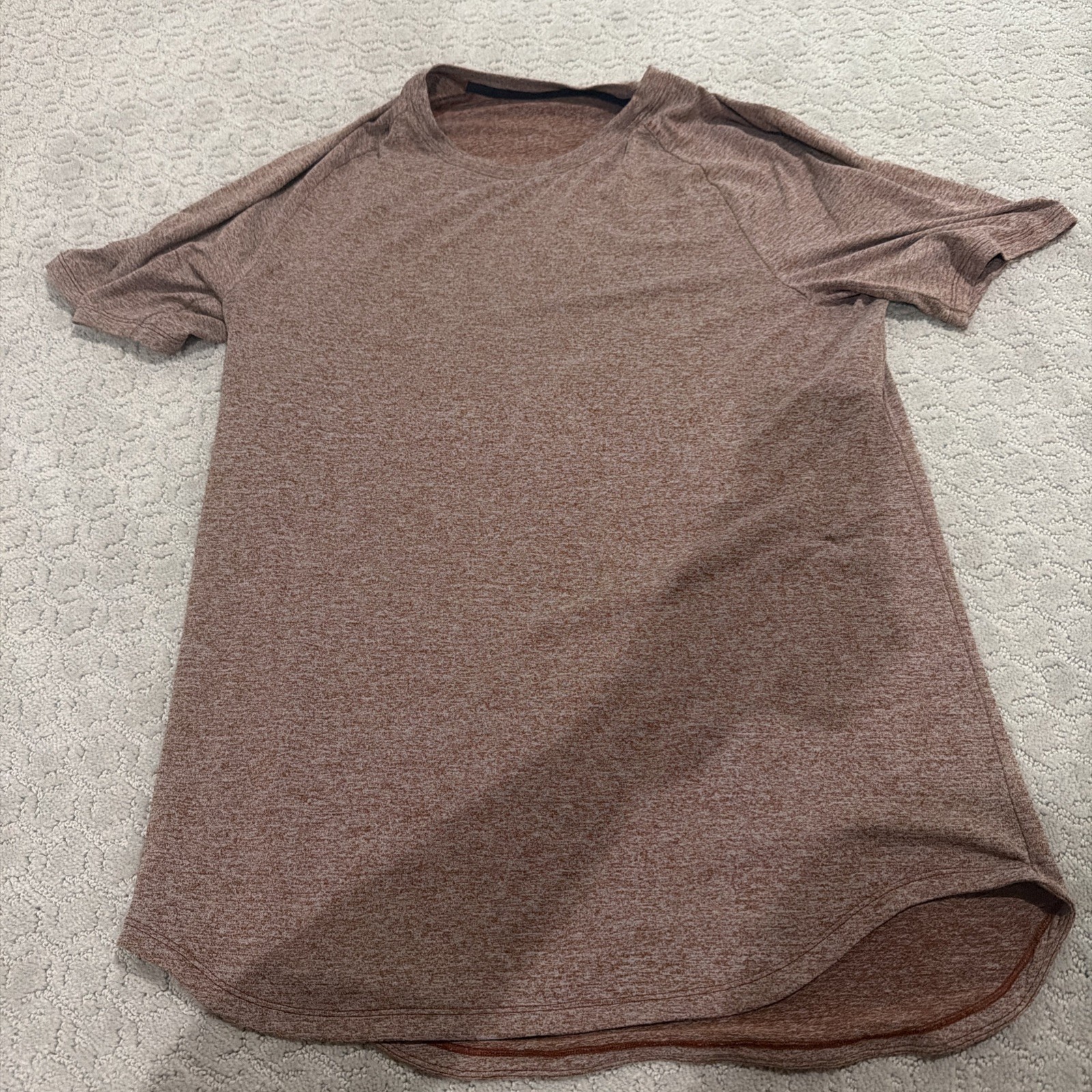 Lululemon License to Train Men\'s Short Sleeve Gym Shirt Heathered Red Sz Large