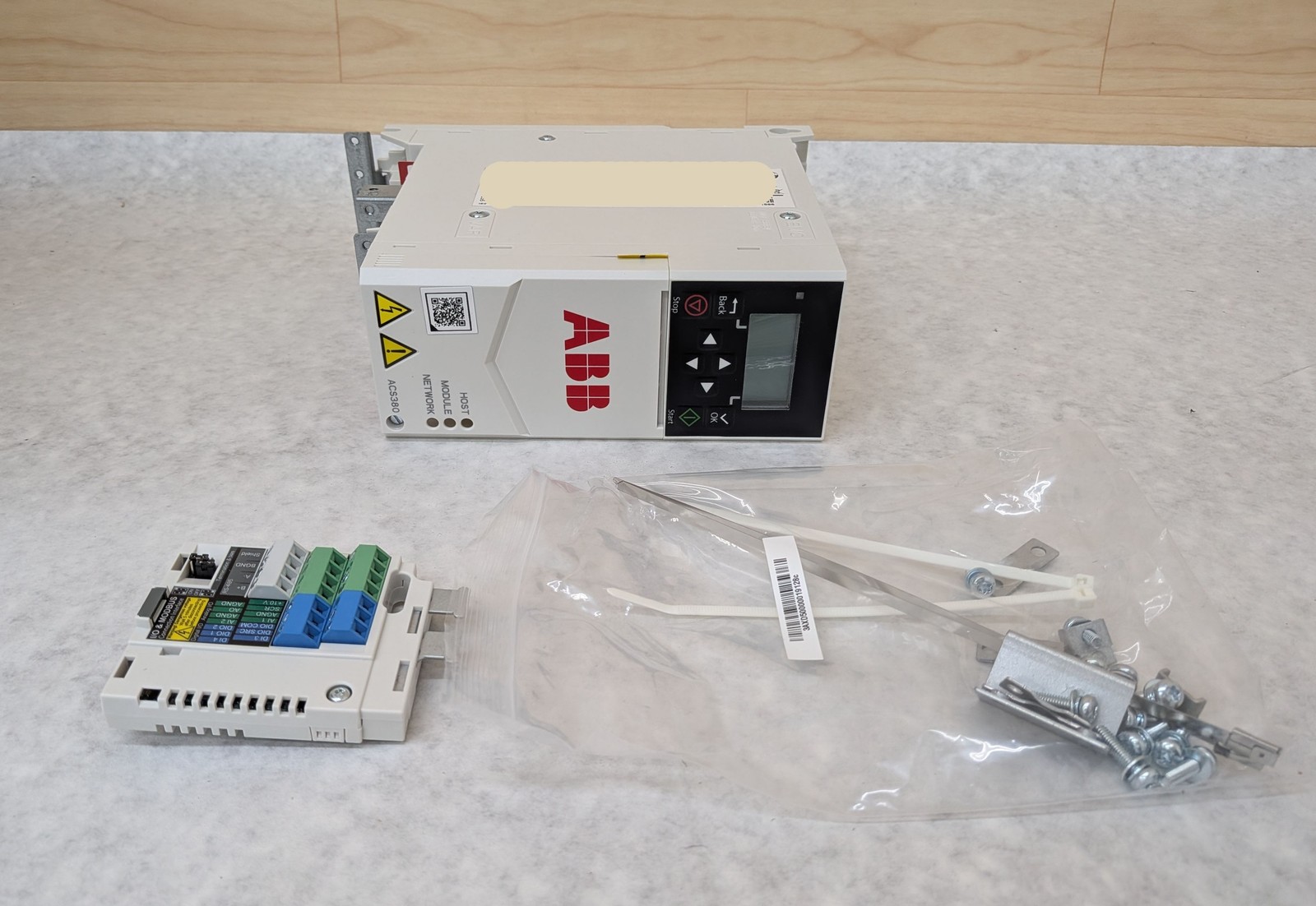 ABB ACS380-040S-05A6-4 Frequency Converter / Machinery Drive Module
