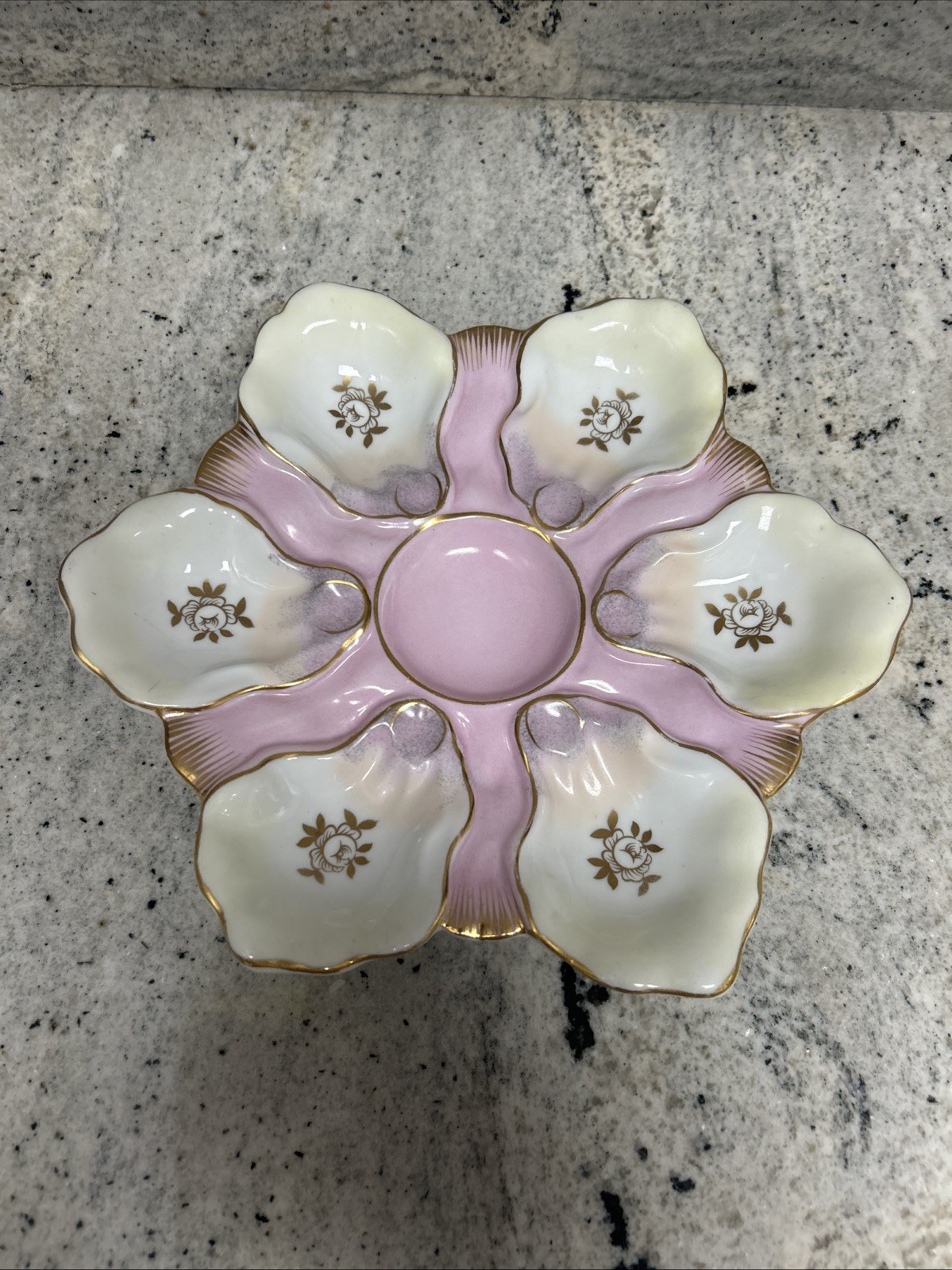 Vintage Two’s Company Pink & White Oyster Plate Gold Trim Floral 9.25”🔥🔥 Vintage Two’s Company Pink & White Oyster Plate Gold Trim Floral 9.25”🔥🔥