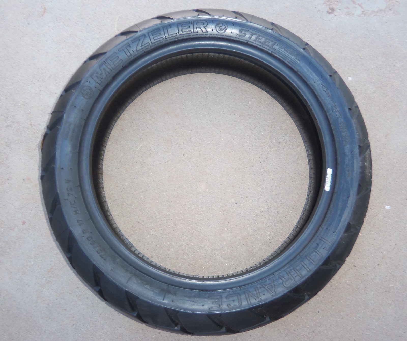Unused Metzeler Torrance 170/60R17 Rear Tire M/C 72 V Motorcycle