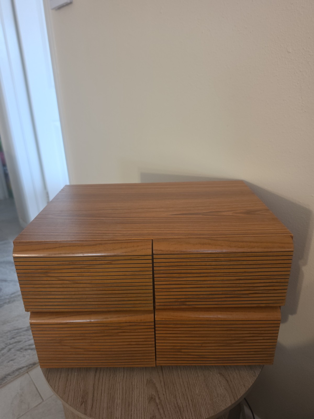 VTG 4-Drawer Faux Wood Grain 36-Tape VHS Storage Organizer Holder Case VTG 4-Drawer Faux Wood Grain 36-Tape VHS Storage Organizer Holder Case