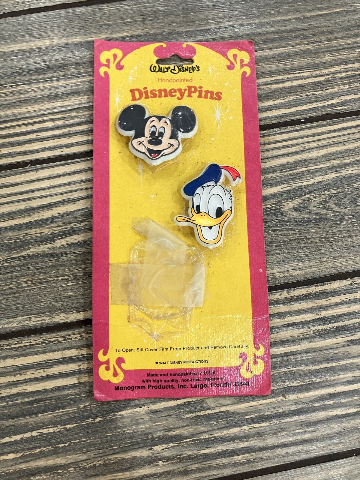 Vintage Walt Disney\'s Handpainted Mickey Mouse Donald Duck Pin Set on Card USA Vintage Walt Disney\'s Handpainted Mickey Mouse Donald Duck Pin Set on Card USA