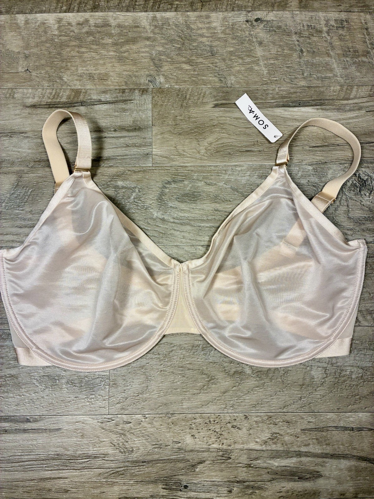 NWTs Soma Unbelievable Minimizer Underwired Bra Pale Sand Size 40 H NWTs Soma Unbelievable Minimizer Underwired Bra Pale Sand Size 40 H