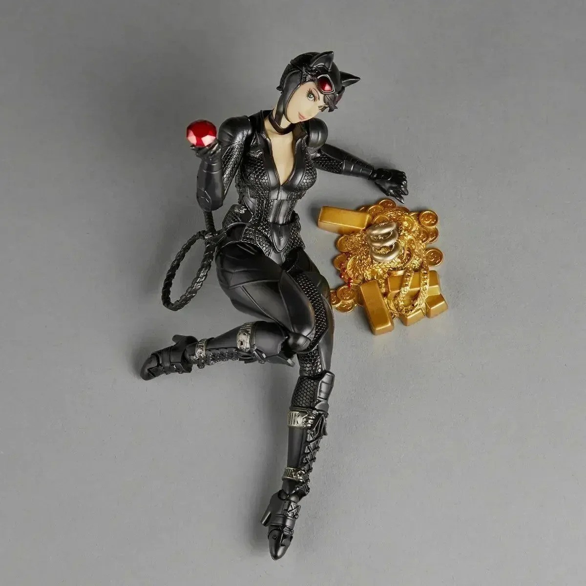 In Stock Arkahm Factory MAX Factory Kaiyodo Revoltech Yamaguchi Catwoman Figuras