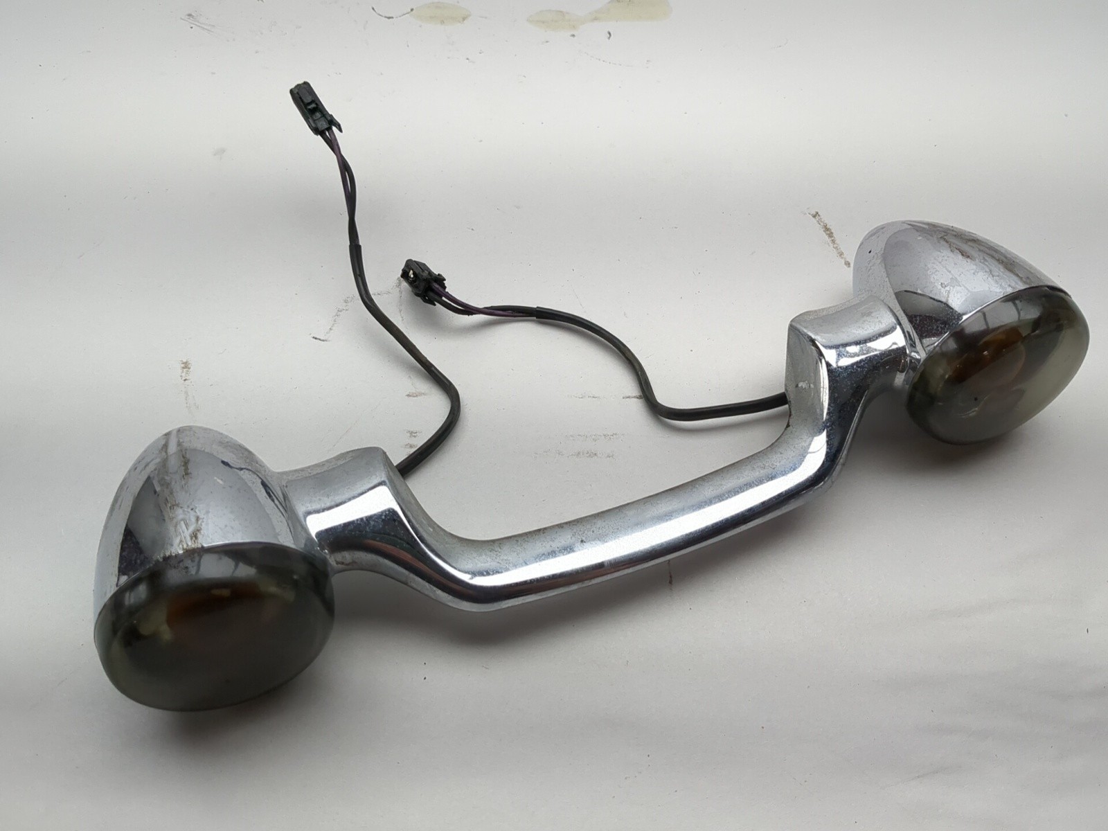 06-13 Harley HD CVO Ultra Classic Electra FLHTCUSE3 Turn Signal Bar 68615-04