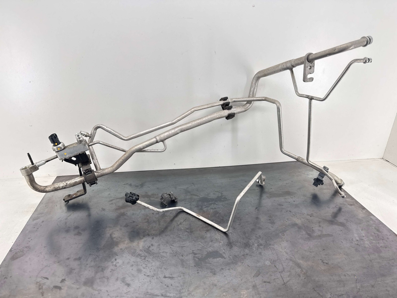 Front Air Conditioner AC Line Hose 3.5L TOYOTA SIENNA 11 12 13 14 15