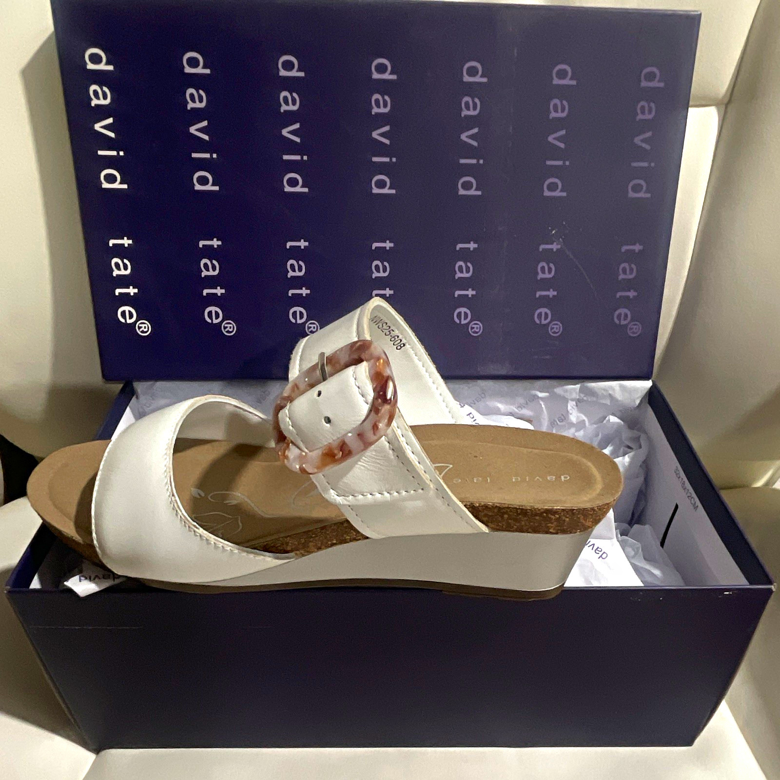 David Tate Women\'s Slide Sandals Leather White Wedge Buckle US 9M New Box David Tate Women\'s Slide Sandals Leather White Wedge Buckle US 9M New Box