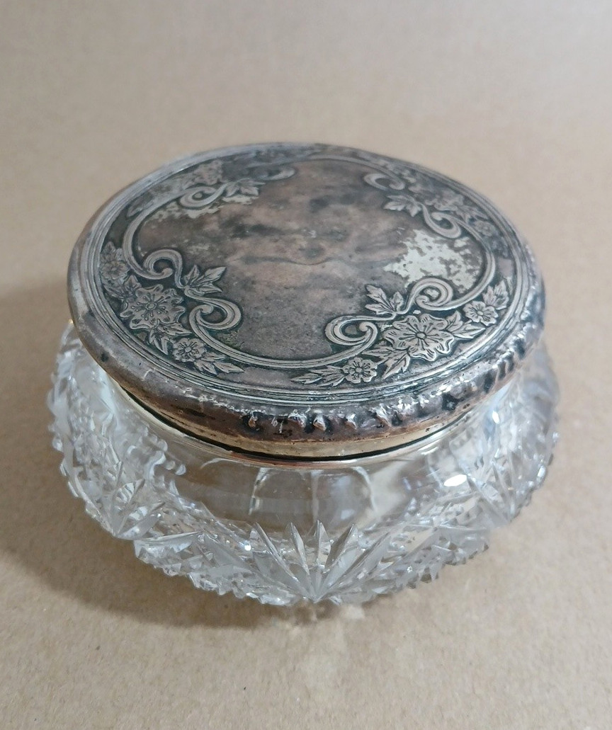 Antique F&B Heavy Cut Crystal Dresser Jar With Sterling Silver Lid Pattern 3876 Antique F&B Heavy Cut Crystal Dresser Jar With Sterling Silver Lid Pattern 3876