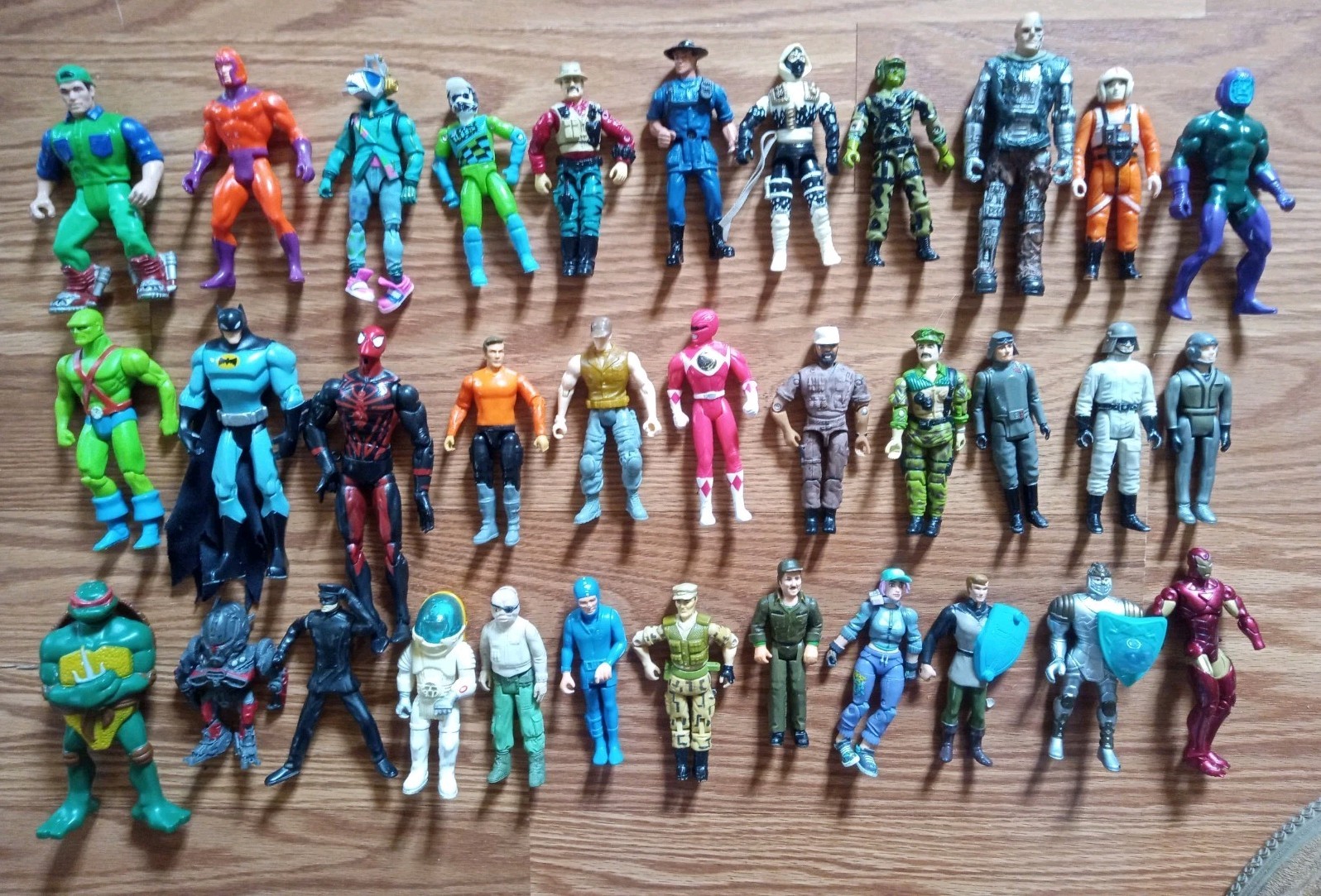 Huge Mixed Lot Of Action Figures 34 Pieces Huge Mixed Lot Of Action Figures 34 Pieces